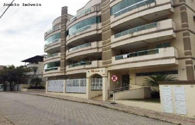 Apartamento para 5 pessoas 100m da praia de bombas